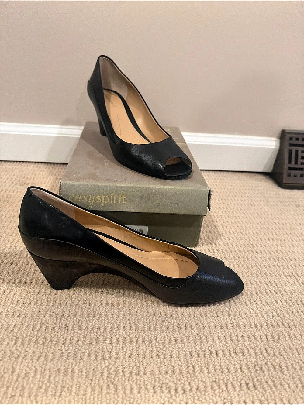 Easy Spirit Lakest Black Peep Toe Wedge Pumps US 8.5 N
